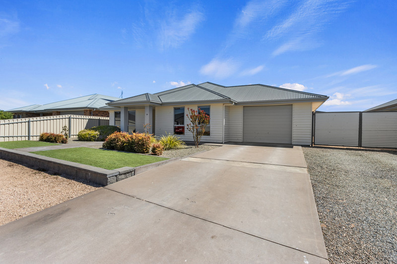 9 Hazel Street, Moonta Bay