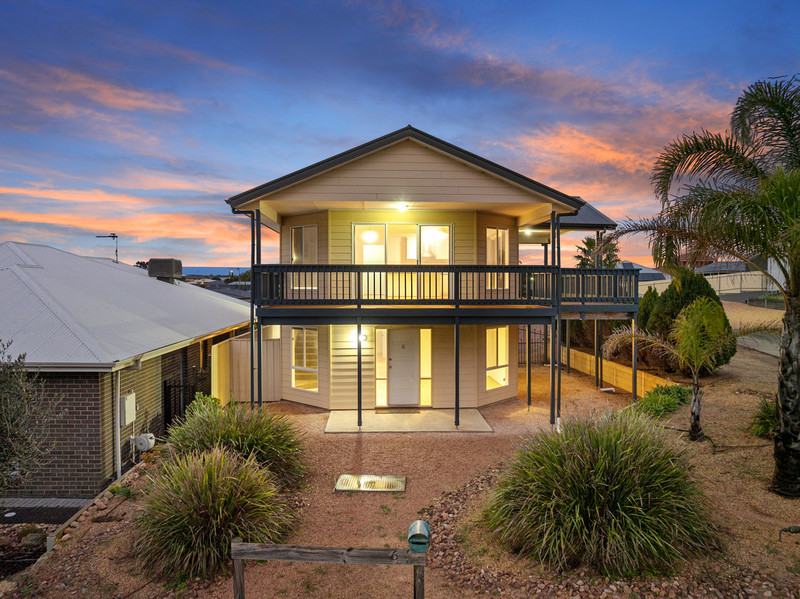 6 Hosking Place, Port Hughes