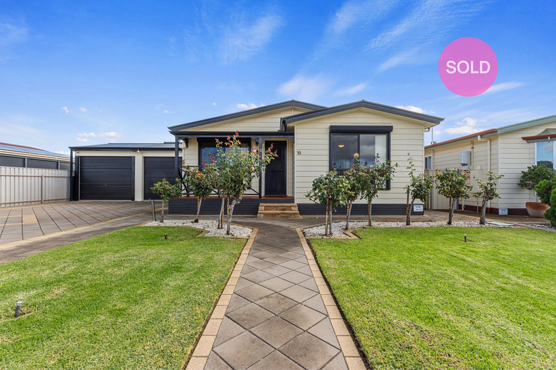 10 Reynolds Street, Moonta Bay
