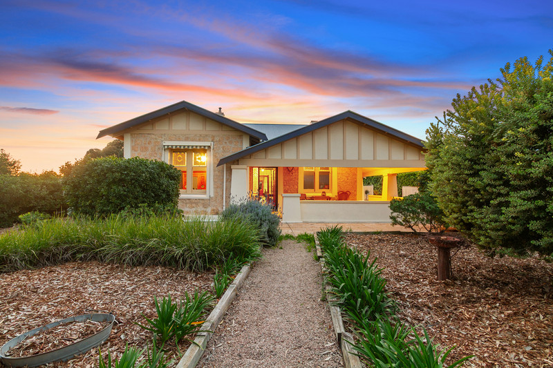 27 Coast Road, Moonta Bay